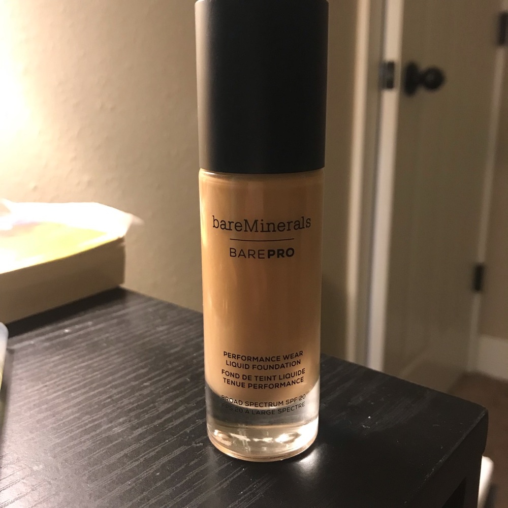 bareMinerals BarePro liquid foundation